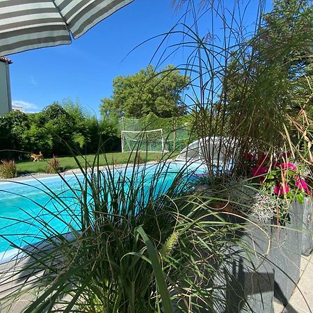 Pool & Lake Holiday Home Markkleeberg Esterno foto