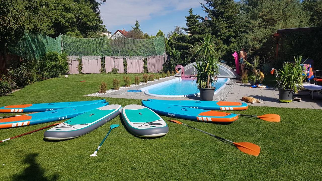 Pool & Lake Holiday Home Markkleeberg Esterno foto