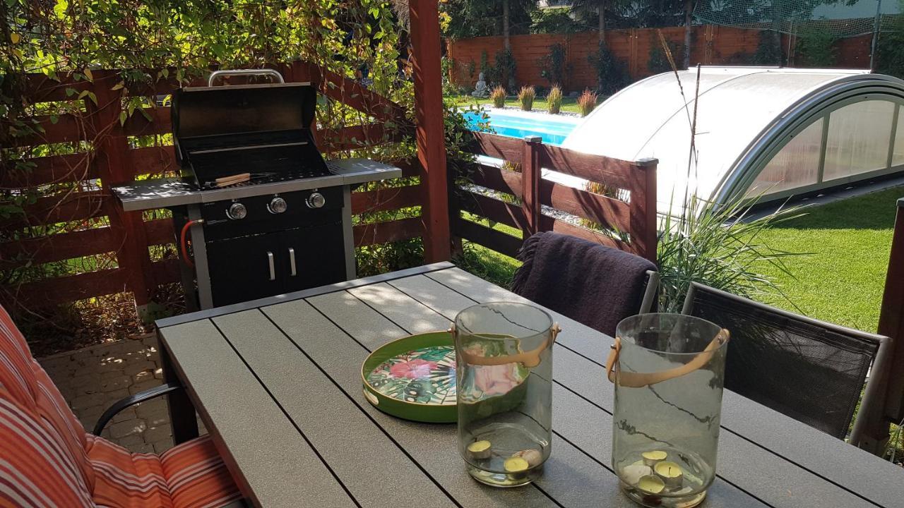Pool & Lake Holiday Home Markkleeberg Esterno foto
