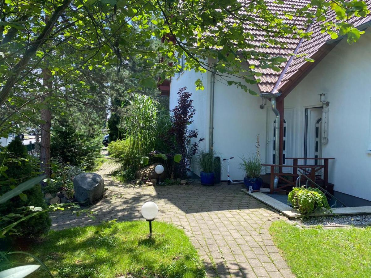 Pool & Lake Holiday Home Markkleeberg Esterno foto