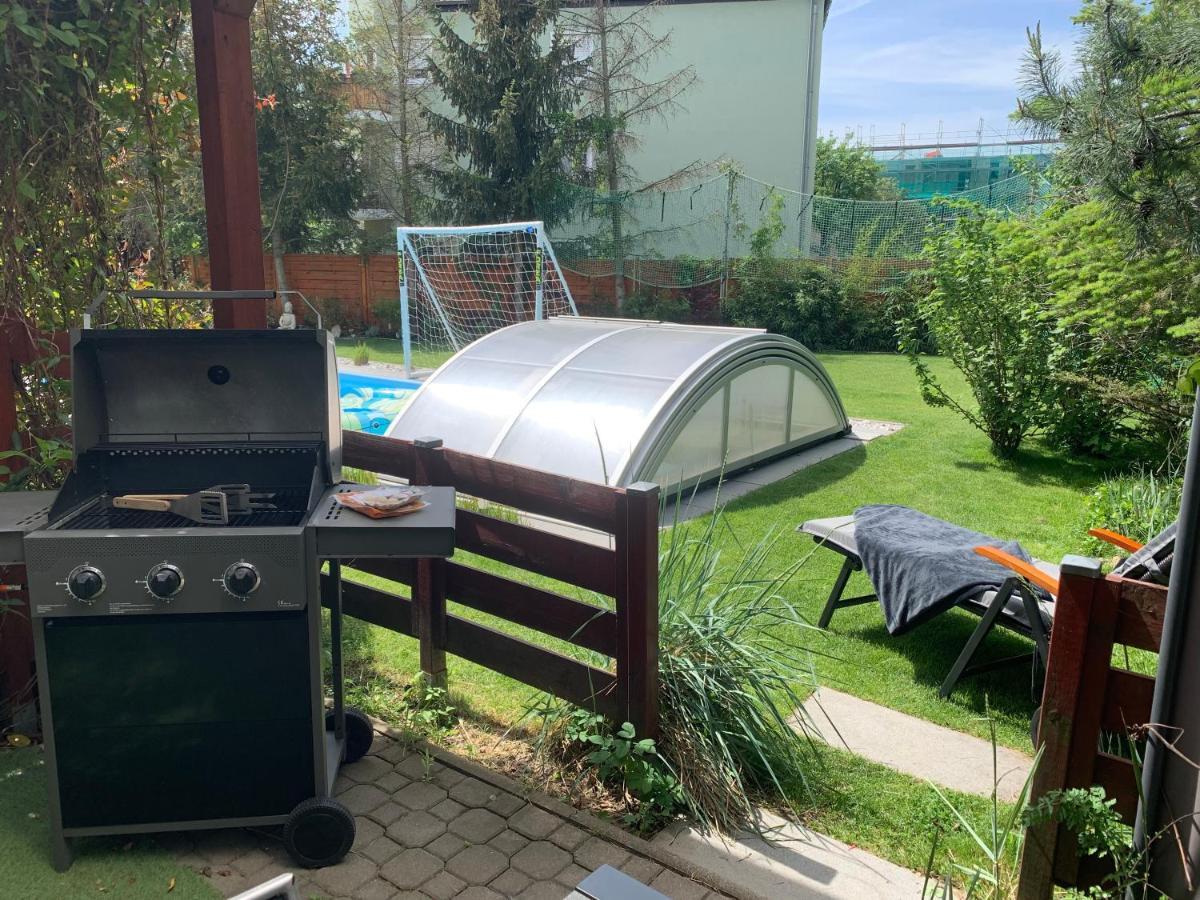 Pool & Lake Holiday Home Markkleeberg Esterno foto