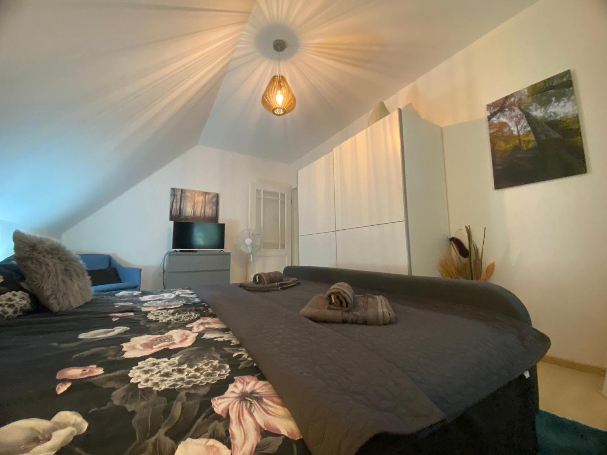 Pool & Lake Holiday Home Markkleeberg Esterno foto