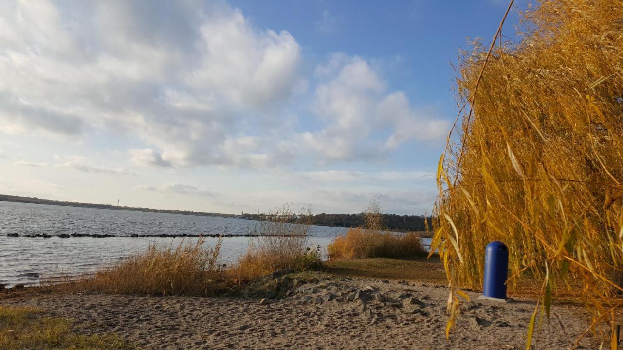 Pool & Lake Holiday Home Markkleeberg Esterno foto